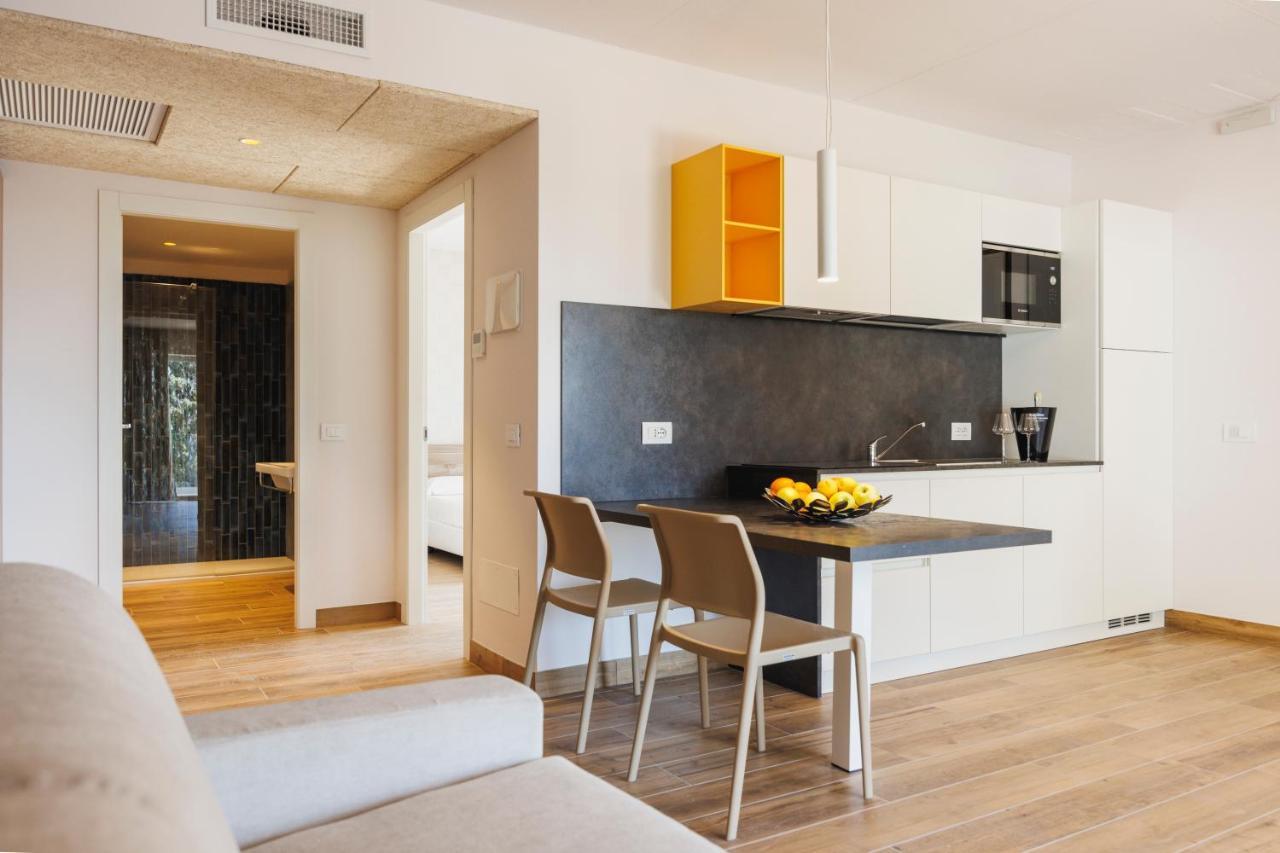 Aparthotel Side *