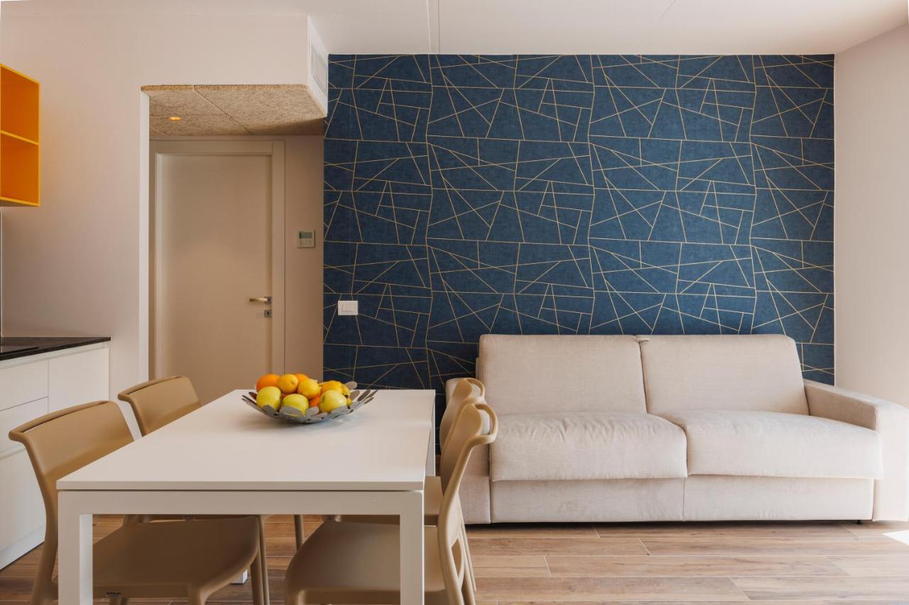 Side Aparthotel