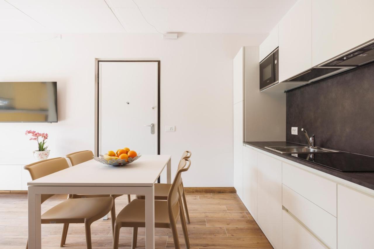 Side Aparthotel